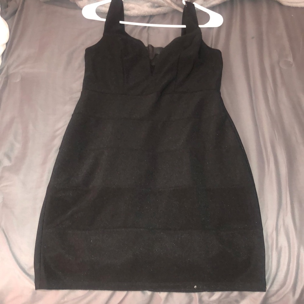 black mini body con dress - perfect condition